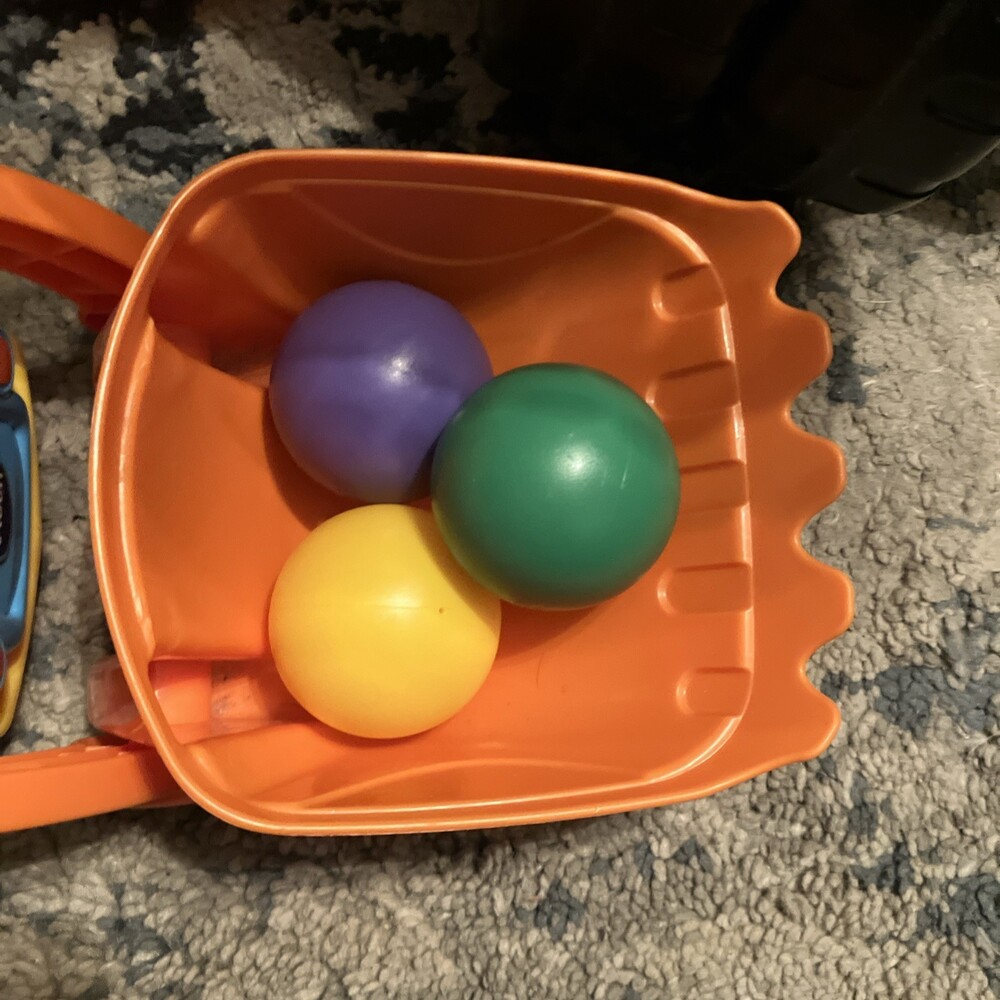 VTech Pop-a-Balls Push and Pop Bulldozer - Picture 7 of 7